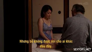 Xoạc lòi âm đạo cô học trò mông bự