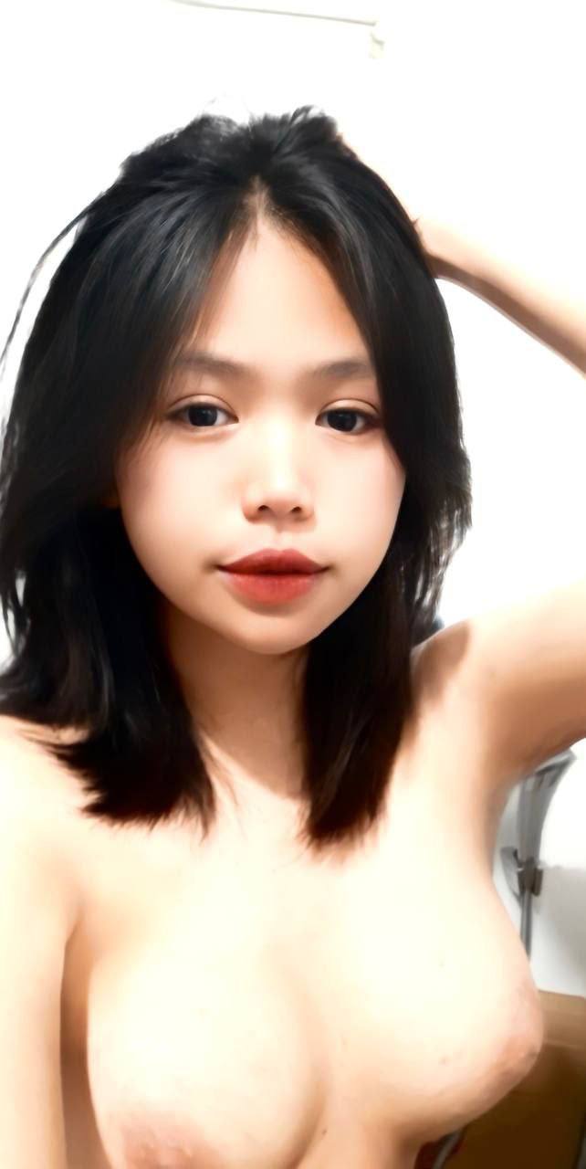Bạn thân nghiện thủ dâm, cô bạn bèn "giúp đỡ" và cái kết