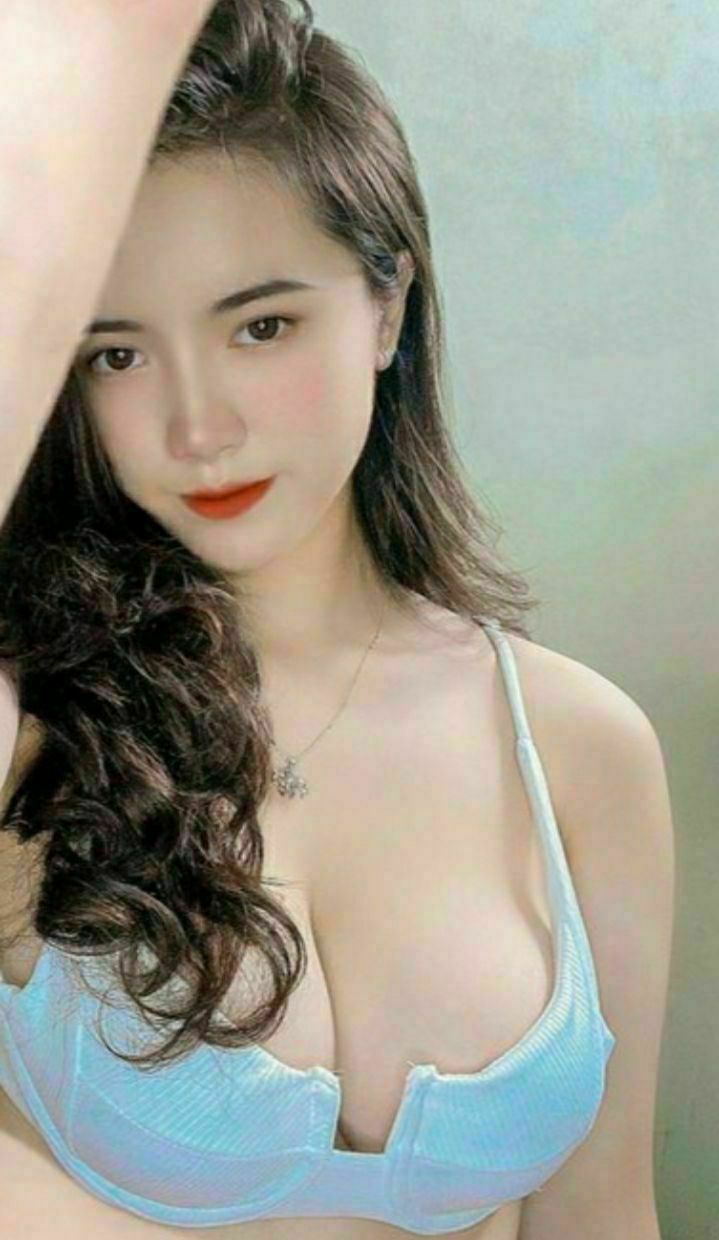 Mắt lim dim đã thấy chuối bố dượng ở trong bướm mình